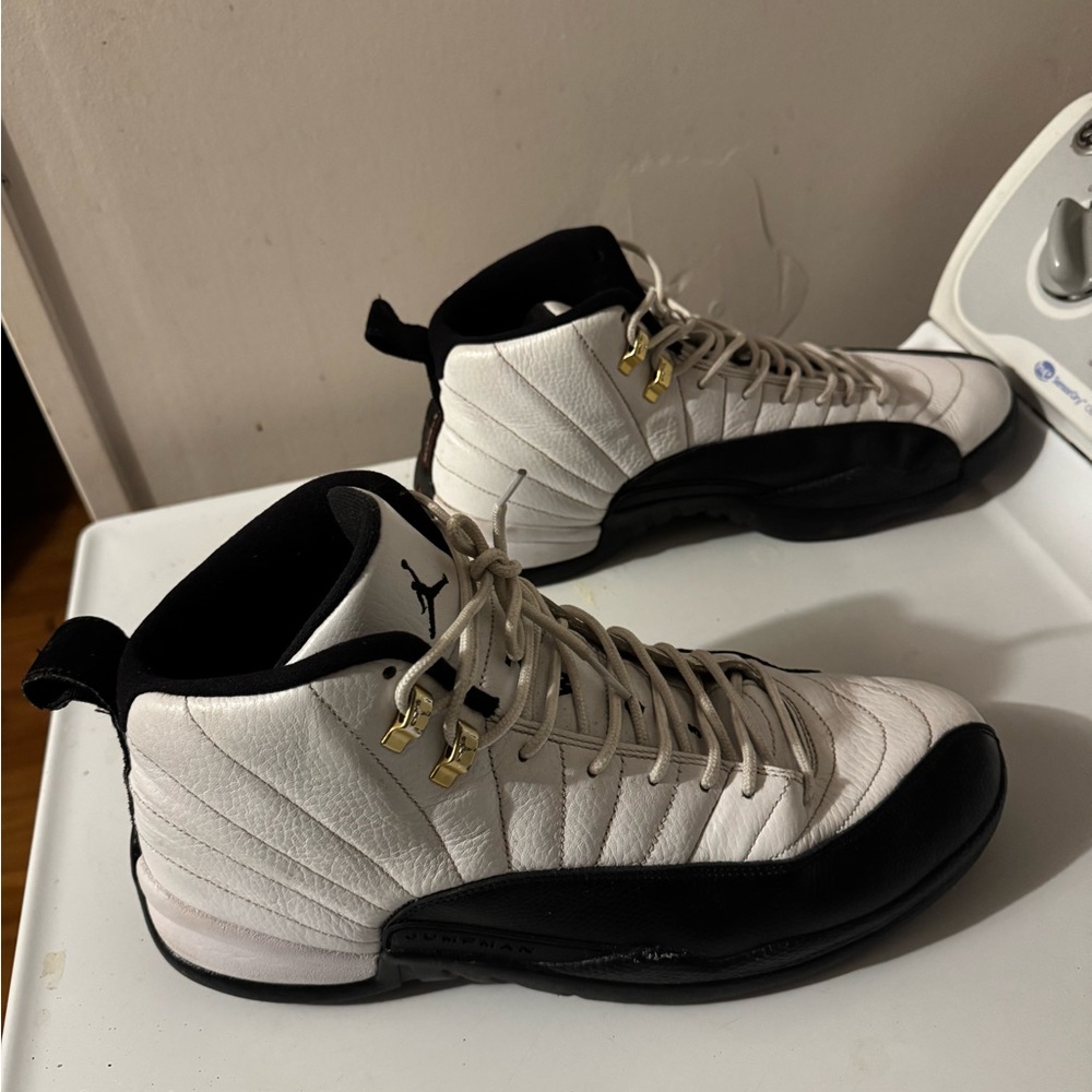 Air Jordan 12 “Taxi” size 13 mens - Picture 2 of 9